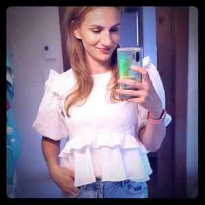 Meet your Posher, Ena